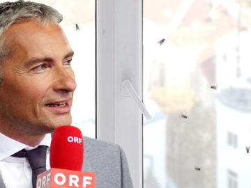Pariasek interviewt Fliegen