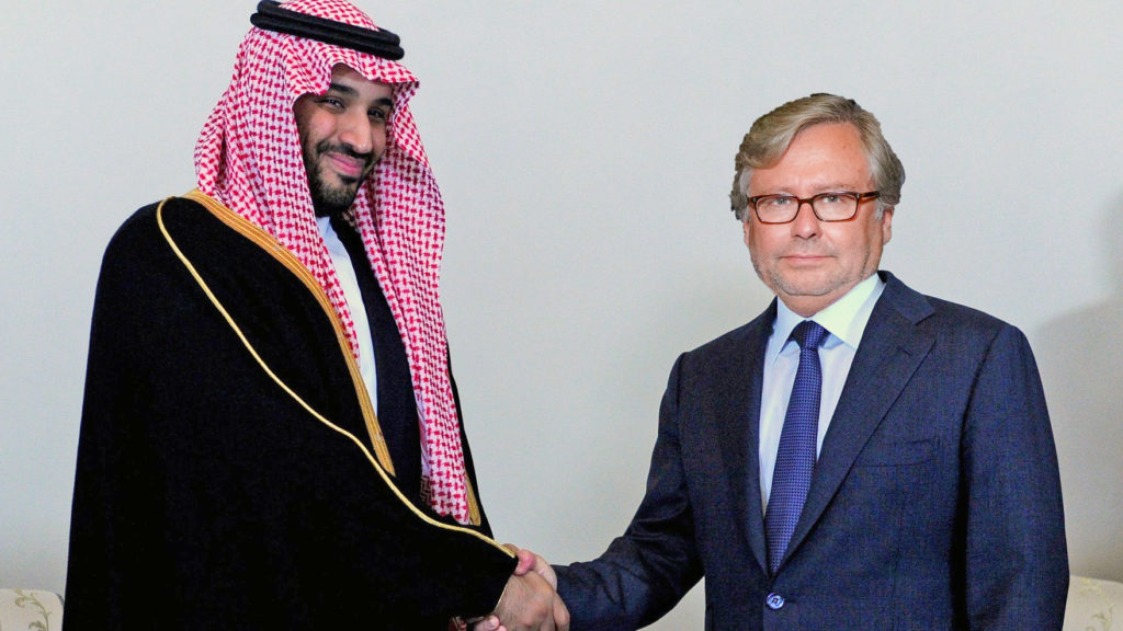 Bin Salman schüttelt Wrabetz die Hand