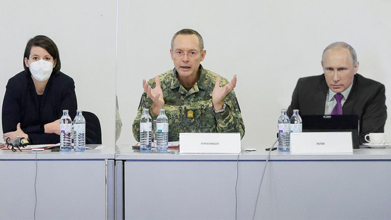 Raich, Striedinger und Putin bei einer GECKO Pressekonferenz