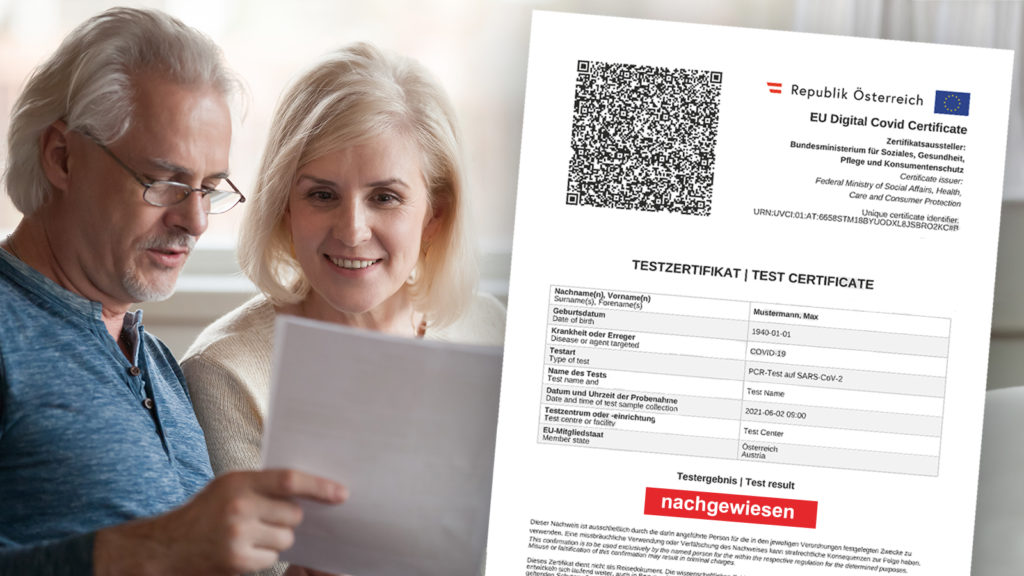 Ein Ehepaar schaut glücklich auf ihren Express-PCR Test