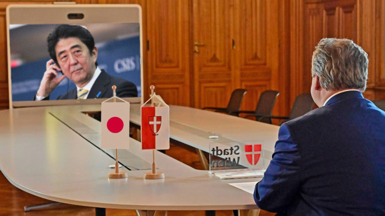 Michael Ludwig in einem Zoom Call mit Abe