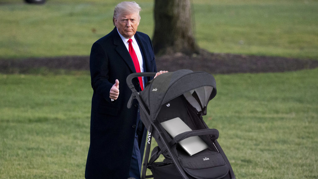 Trump schiebt Kinderwagen
