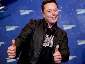 Elon Musk gibt zwei Daumen hoch