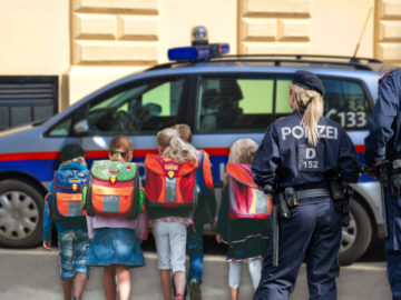 5 Kinder werden abgeführt