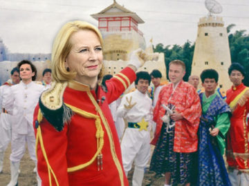 TeilnehmerInnen vor dem Takeshi Castle, Doskozil, Rendi-Wagner, Babler und Christian Deutsch, Doris Bures ist der Gerneral.