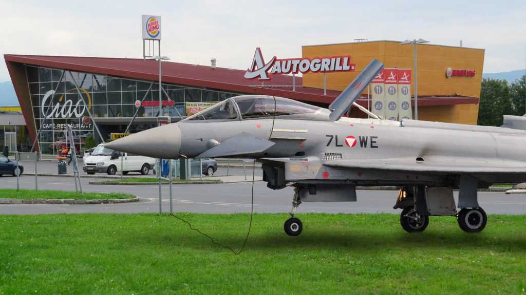 Eurofighter an einer Raststation