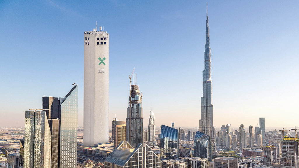 Das Burj Khalifa, daneben ein genau so großer Lagerhausturm