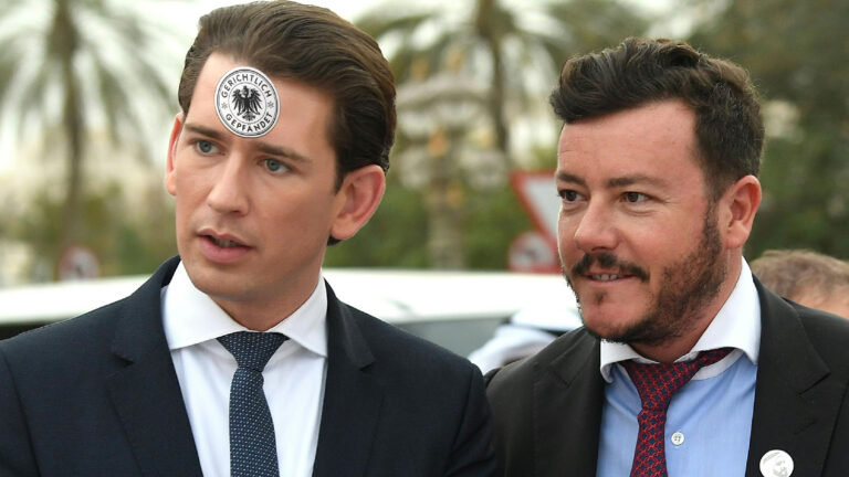 Kurz mit "Gepfändet" Sticker