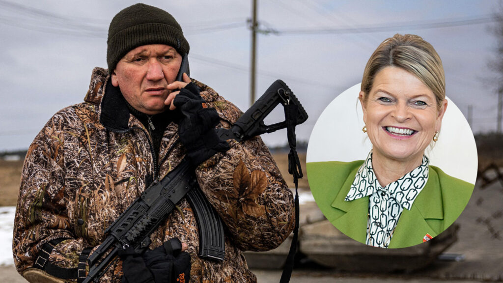 Ein Ukrainischer Soldat telefoniert. Daneben Verteidigungsministerin Klaudia Tanner.