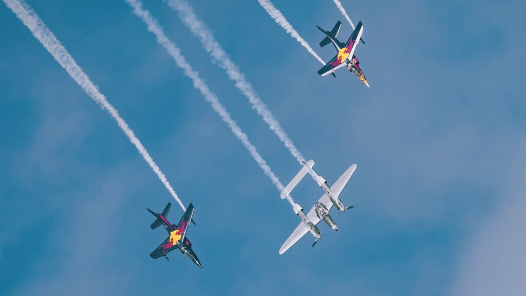 Red Bull Flieger in der Luft