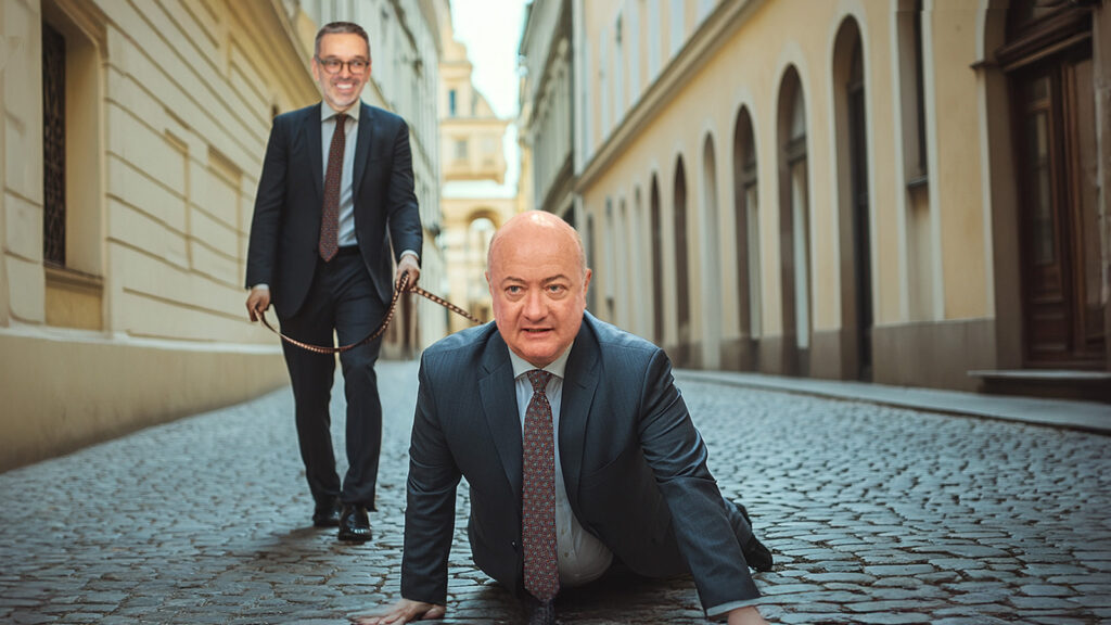 Das Foto zeigt Stocker an der Leine von Kickl.