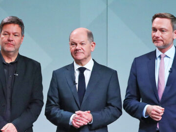 Das Bild zeigt Habeck, Scholz und Lindner.