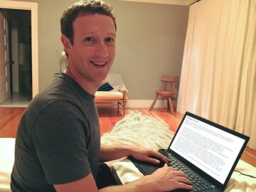 Das Bild zeigt Mark Zuckerberg vor seinem Laptop.