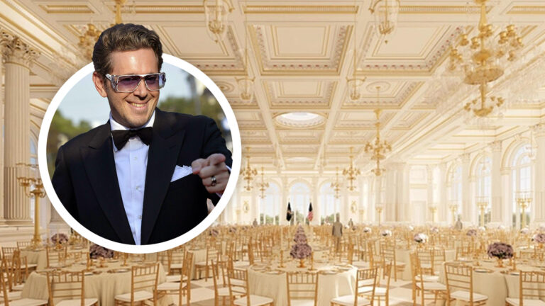 Das Bild zeigt Harald Mahrer in einem Frack und einen opulenten, vergoldeten Ballsaal.