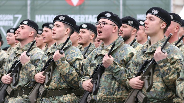 Bundesheer-Rekruten am Heldenplatz