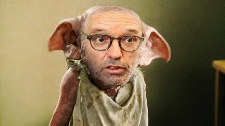 Das Bild zeigt Herbert Kickl als Hauself Dobby.