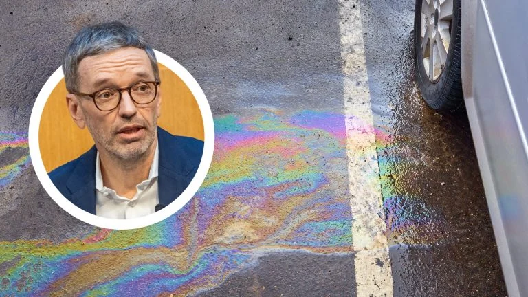 Das Bild zeigt eine Ölspur, die in Regenbogenfarben schimmert. Daneben sieht man Kickl mit verwunderten Gesichtsausdruck.