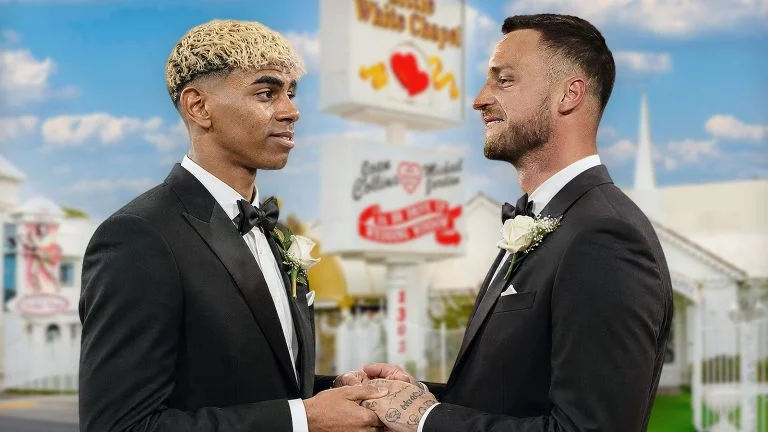 Das Bild zeigt Yamal und Arnautovic vor einer Hochzeitskapelle.